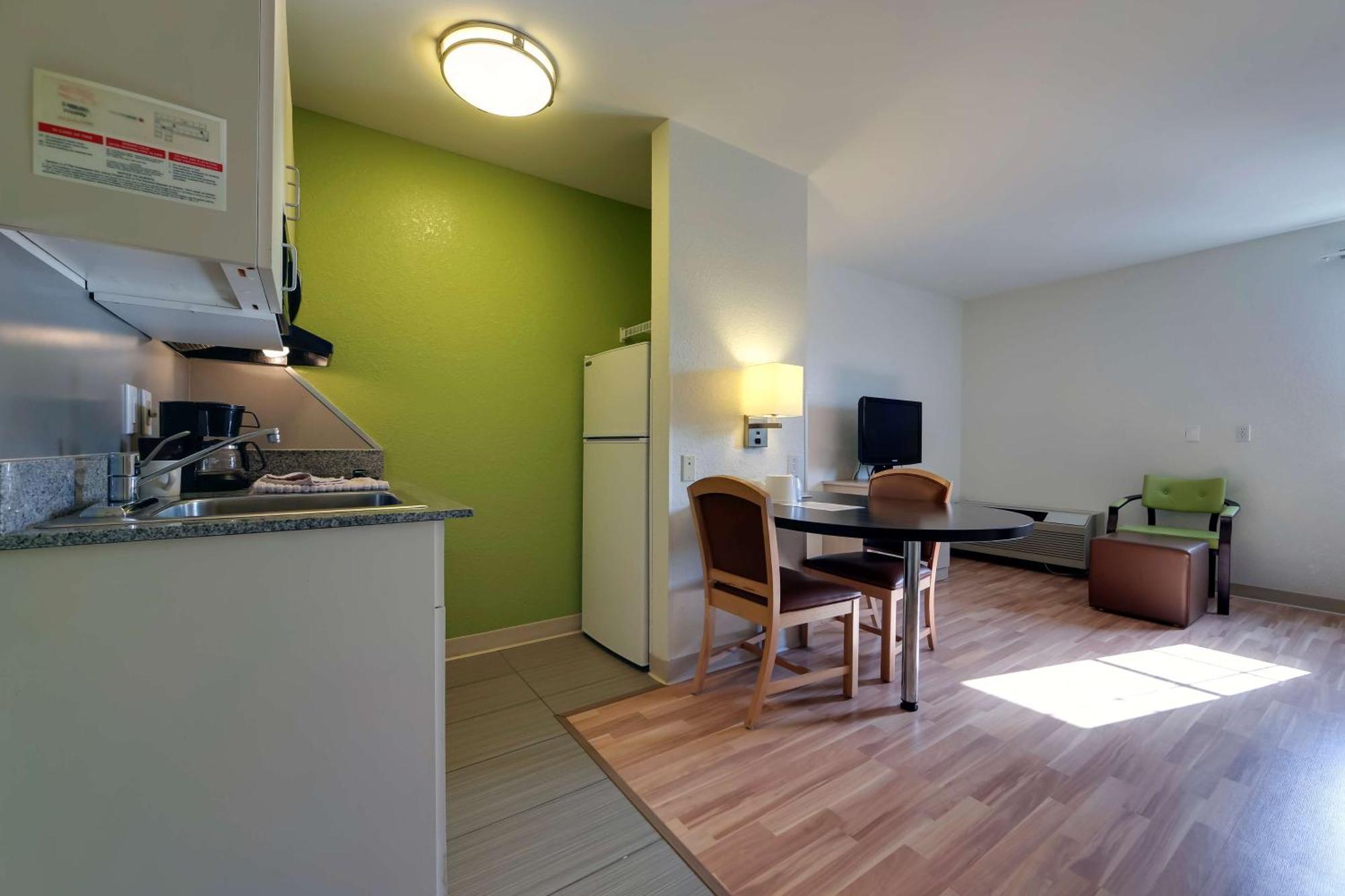 Studio 6 Toronto - Mississauga With Kitchenettes Exteriér fotografie