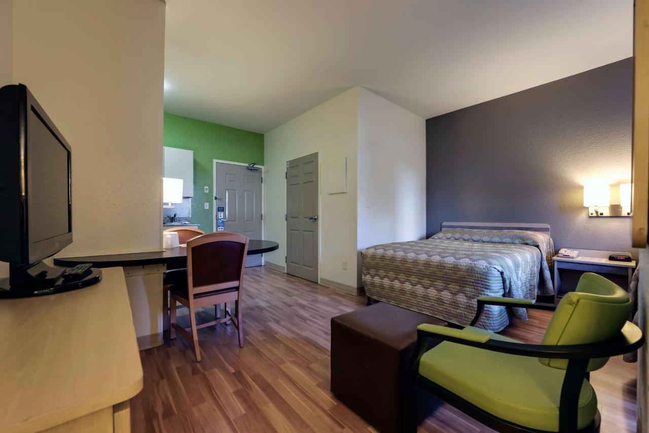 Studio 6 Toronto - Mississauga With Kitchenettes Exteriér fotografie